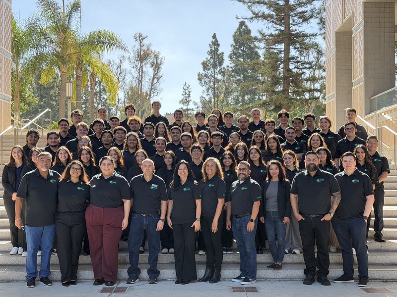 The MAES familia gathers for a group photo at the 2025 MAES Leadership Academy at UC Irvine.