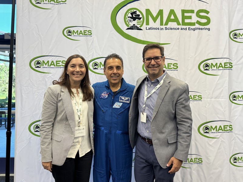 From left: Analía Rao, executive director of the Stacey Nicholas Office of Outreach, Access and Inclusion; former NASA astronaut José Hernández; and UCI professor and chair of the Department of Mechanical and Aerospace Engineering Julián Rímoli. (Photo: Natalie Tso/UCI) From left: Analía Rao, executive director of the Stacey Nicholas Office of Outreach, Access and Inclusion; former NASA astronaut José Hernández; and UCI professor and chair of the Department of Mechanical and Aerospace Engineering Julián Rímoli. (Photo: Natalie Tso/UCI)