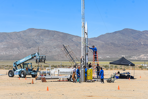 Getting ready for launch (Photo: Friends of Amateur Rocketry)