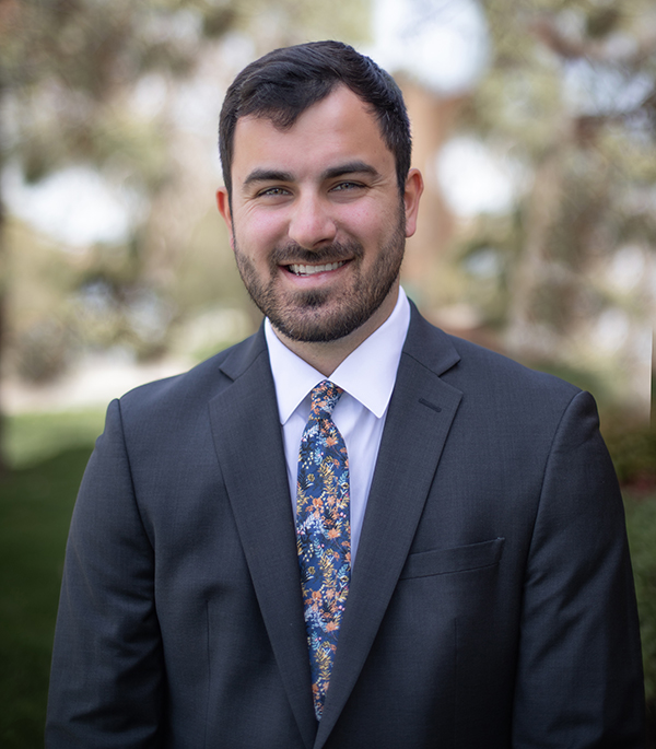 UCI postdoctoral scholar Ryan Donahue ‘22 was recognized as one of University of Miami’s 30 Under 30 alumni.