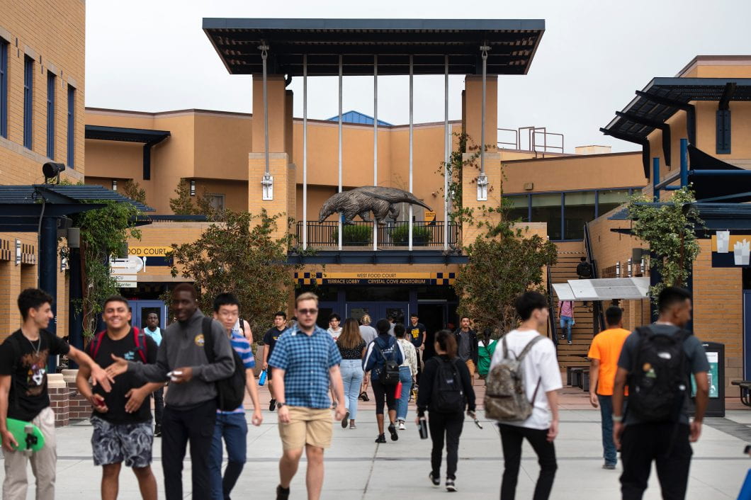 Among all surveyed U.S. universities and colleges, UCI’s undergraduate programs in game/simulation development and software engineering were ranked seventh and ninth, respectively, by U.S. News & World Report. Steve Zylius / UCI Among all surveyed U.S. universities and colleges, UCI’s undergraduate programs in game/simulation development and software engineering were ranked seventh and ninth, respectively, by U.S. News & World Report. Steve Zylius / UCI