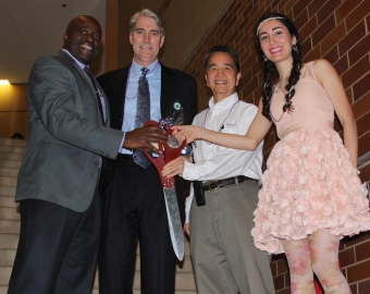 From left: Samueli School Dean Gregory Washington, Kay Family Foundation's Mark Percy, Calit2 Director GP Li, and FABWorks Director Sarah Hovsepian