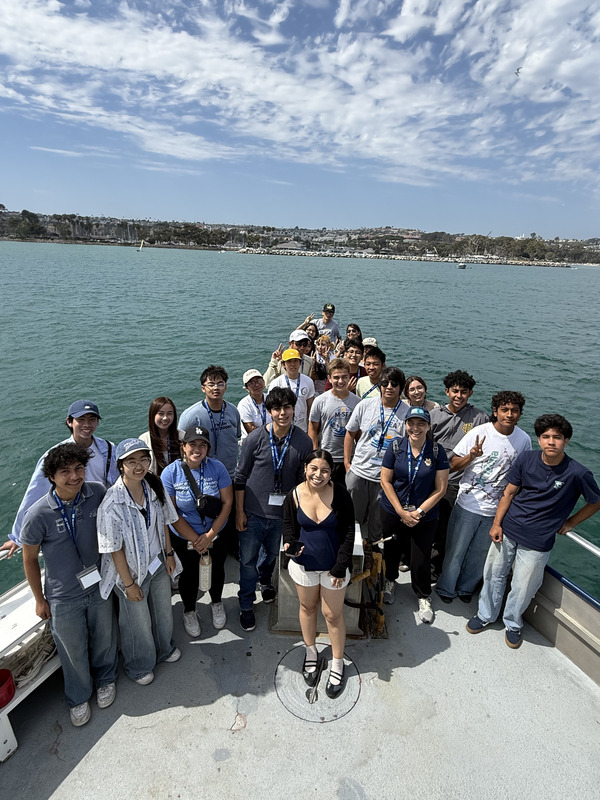 Students pose at the advanced floating lab on the Ocean Institute's R/V sea explorer.
